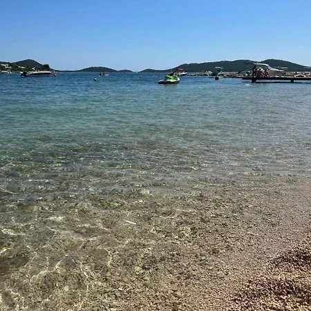 Mobile Zara Nyaraló Drage