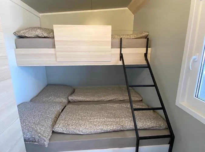 Mobile Zara Драге