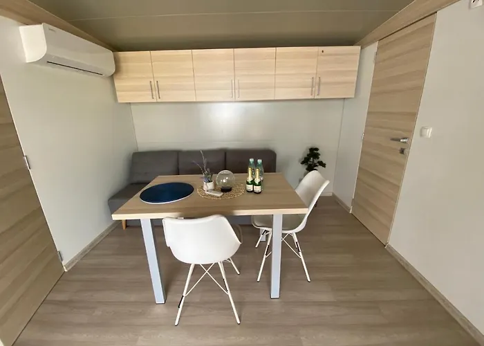 Dom wakacyjny Mobile Zara